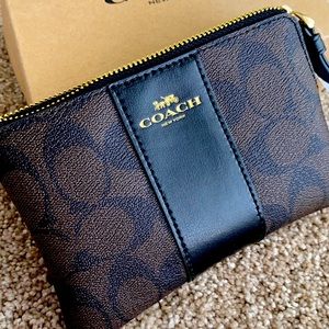 Coach Wristlet bag